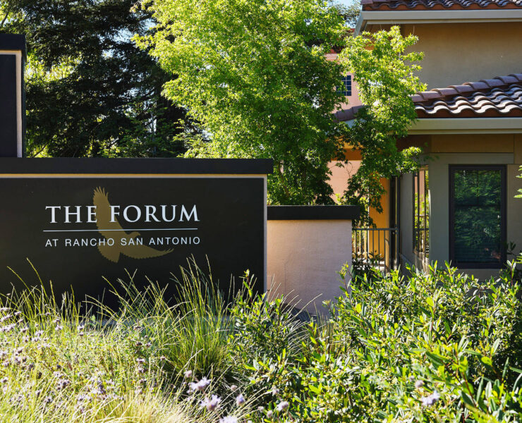 The Forum entrance sign